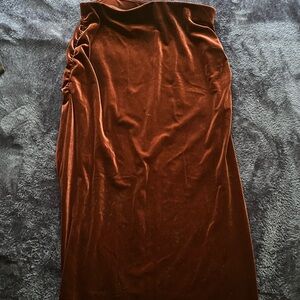 Old Navy Velvet Pencil Skirt in Rich Brown